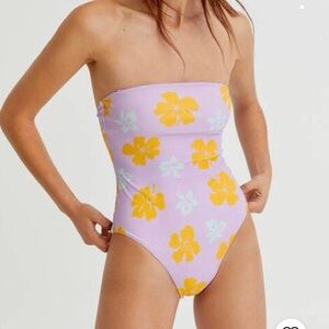 Pull & Bear One piece Floral swimsuit with Removable straps Size S